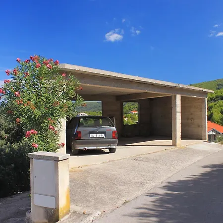 Prigradica 9140a Apartment Blato (Korcula)